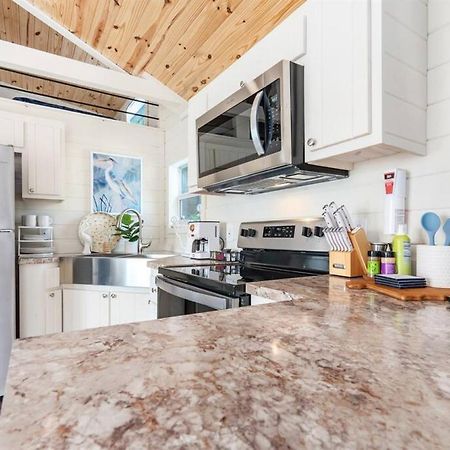 4 Heron Haus, Luxury Tiny House, Pet Friendly, Mins To Downtown Гънтърсвил Екстериор снимка