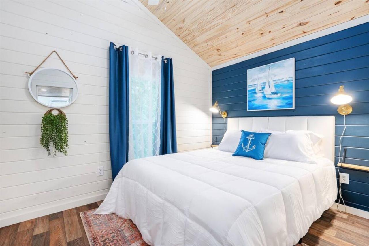 4 Heron Haus, Luxury Tiny House, Pet Friendly, Mins To Downtown Гънтърсвил Екстериор снимка