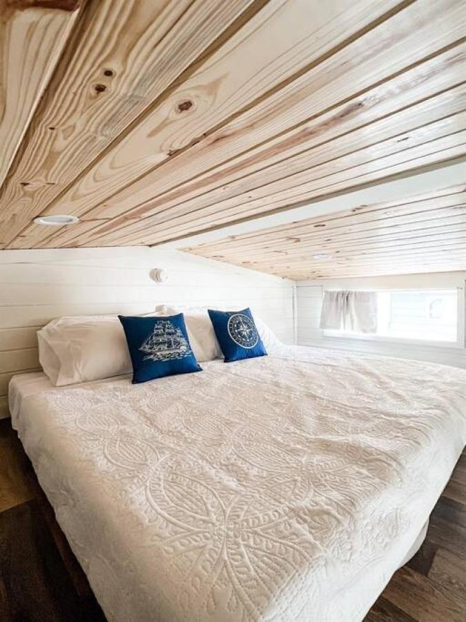 4 Heron Haus, Luxury Tiny House, Pet Friendly, Mins To Downtown Гънтърсвил Екстериор снимка