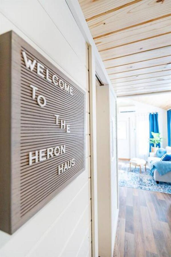4 Heron Haus, Luxury Tiny House, Pet Friendly, Mins To Downtown Гънтърсвил Екстериор снимка
